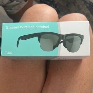 F-06 Wireless Glasses Headset - Black
